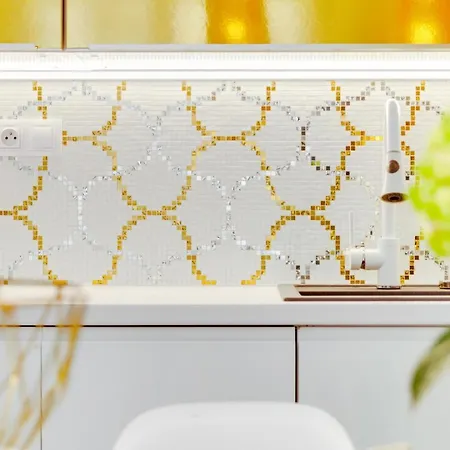 Drama Queen In Old Town Appartement