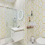 Apartman Drama Queen In Old Town *