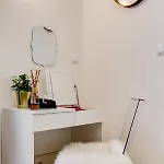Drama Queen In Old Town Apartman *